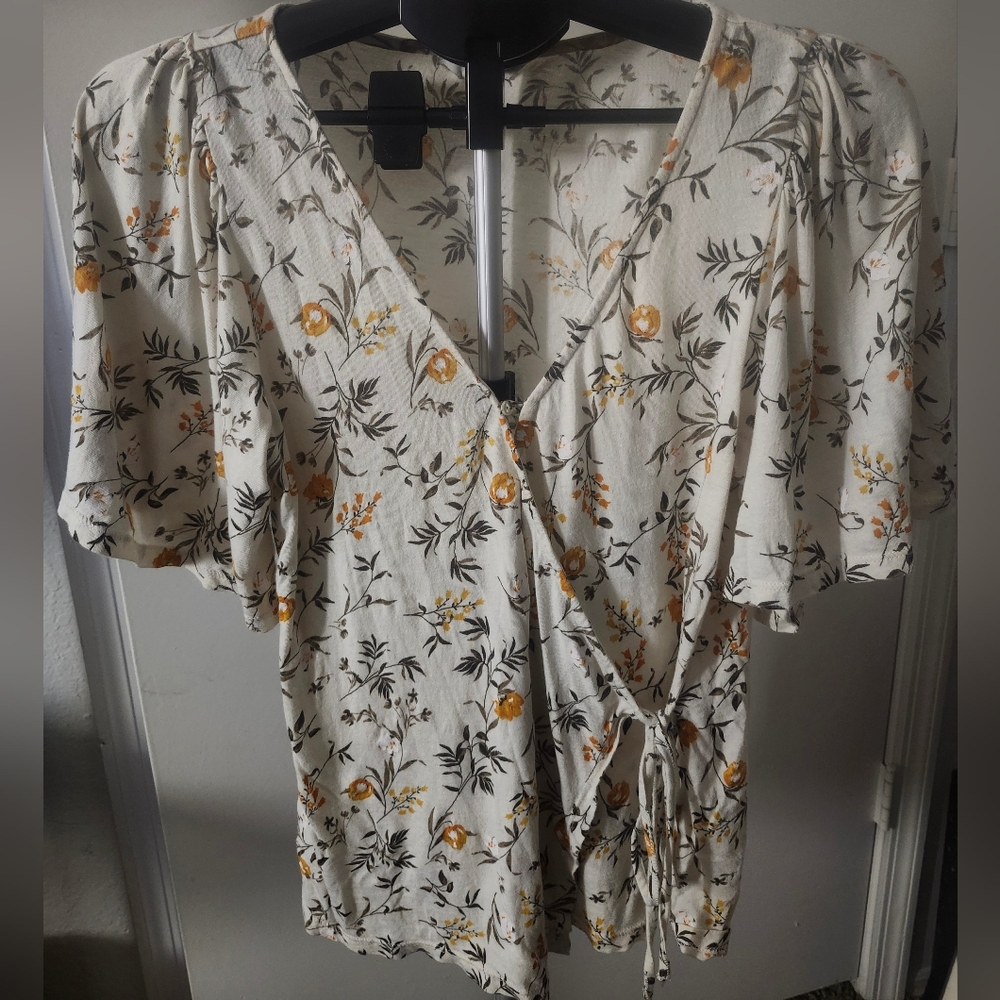 Lucky Brand Floral Wrap Blouse - Cream and Floral